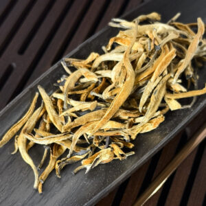 Чай червоний Фенцін Да Цзинь Я 2025